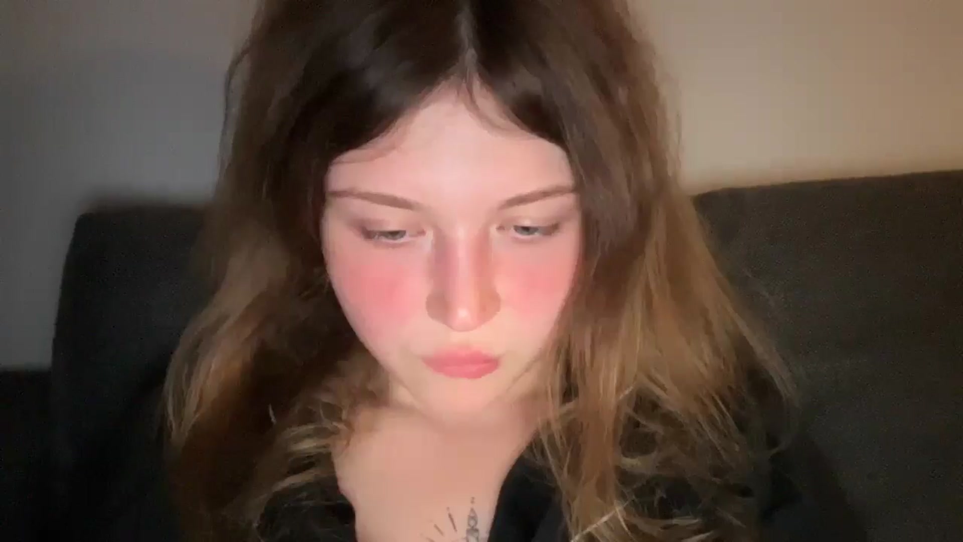 Gallery image thumbnail from Coconut_dream's myfreecams stream on, 06/19/2025, 23:57 image 18 of 20
