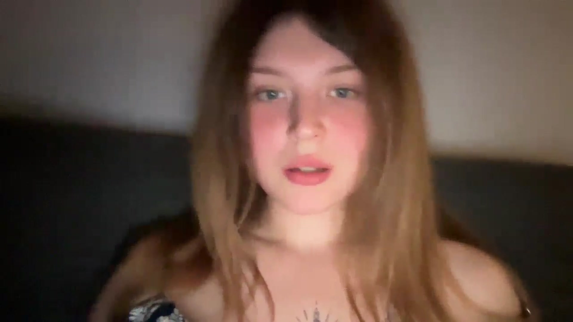 Gallery image thumbnail from Coconut_dream's myfreecams stream on, 06/20/2025, 21:51 image 10 of 20