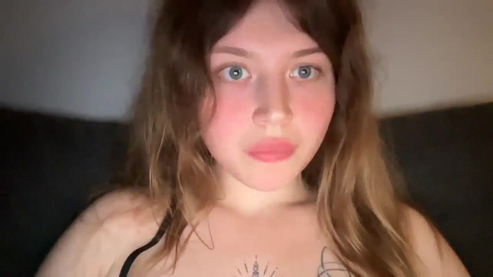 Gallery image thumbnail from Coconut_dream's myfreecams stream on, 06/21/2025, 23:06 image 9 of 20