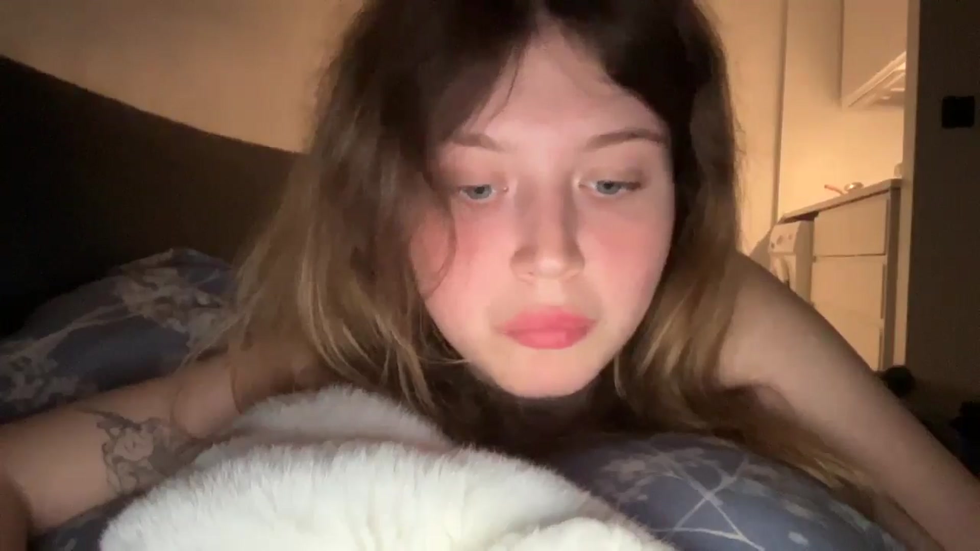 Gallery image thumbnail from Coconut_dream's myfreecams stream on, 06/22/2025, 24:03 image 12 of 20
