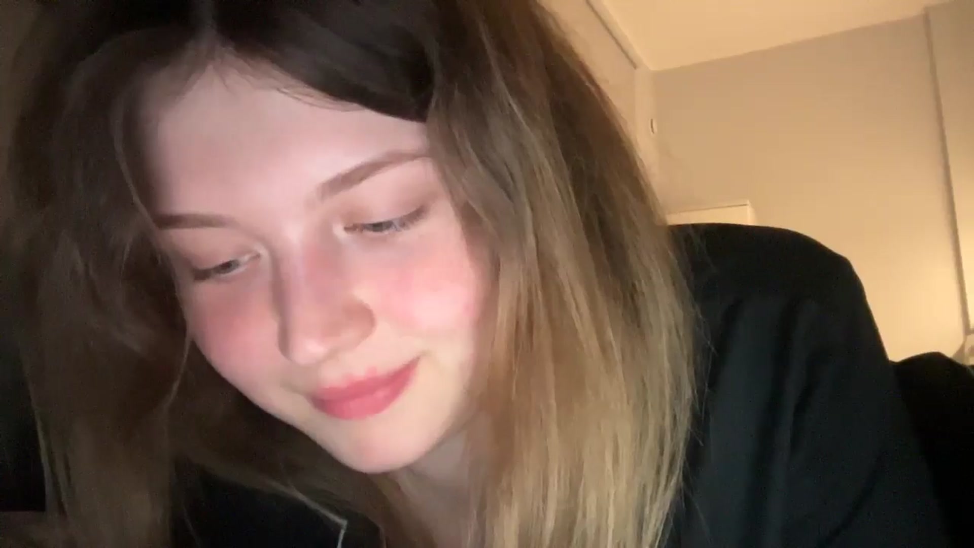 Gallery image thumbnail from Coconut_dream's myfreecams stream on, 06/23/2025, 23:03 image 19 of 20