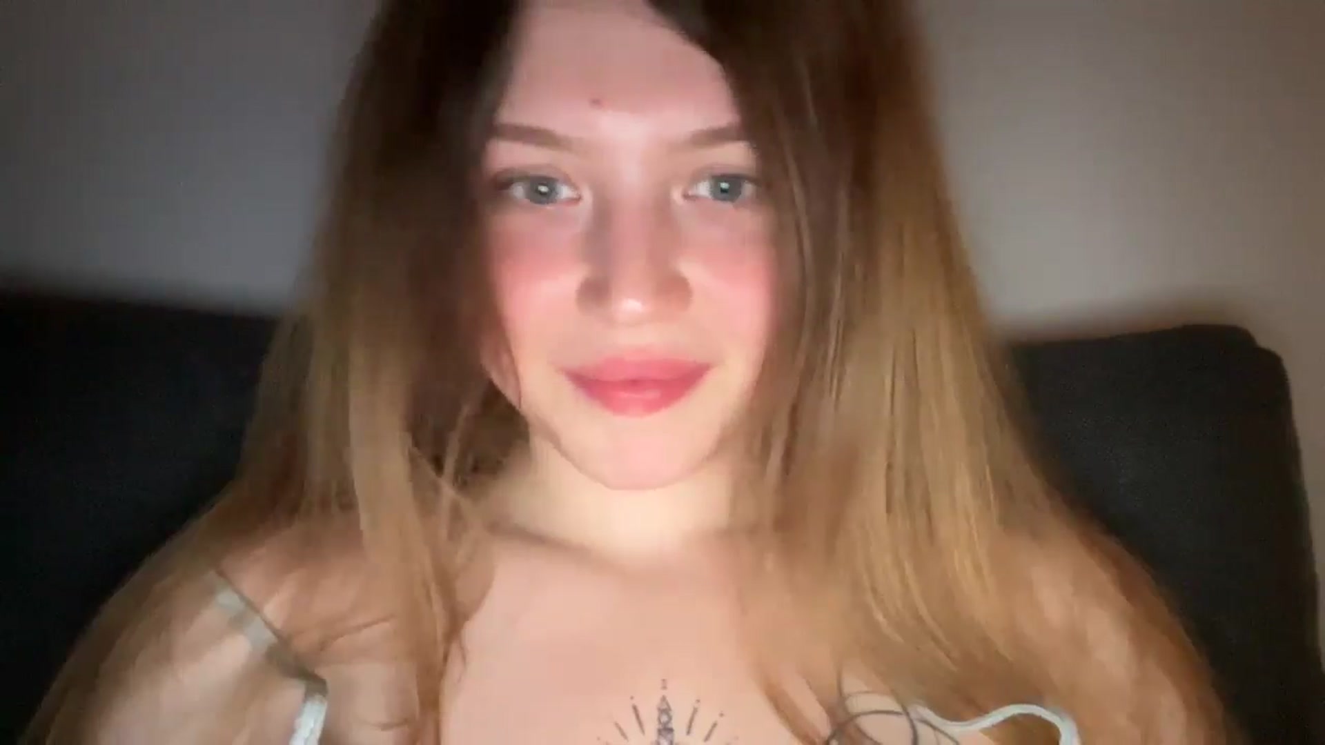 Gallery image thumbnail from Coconut_dream's myfreecams stream on, 07/01/2025, 23:23 image 8 of 20