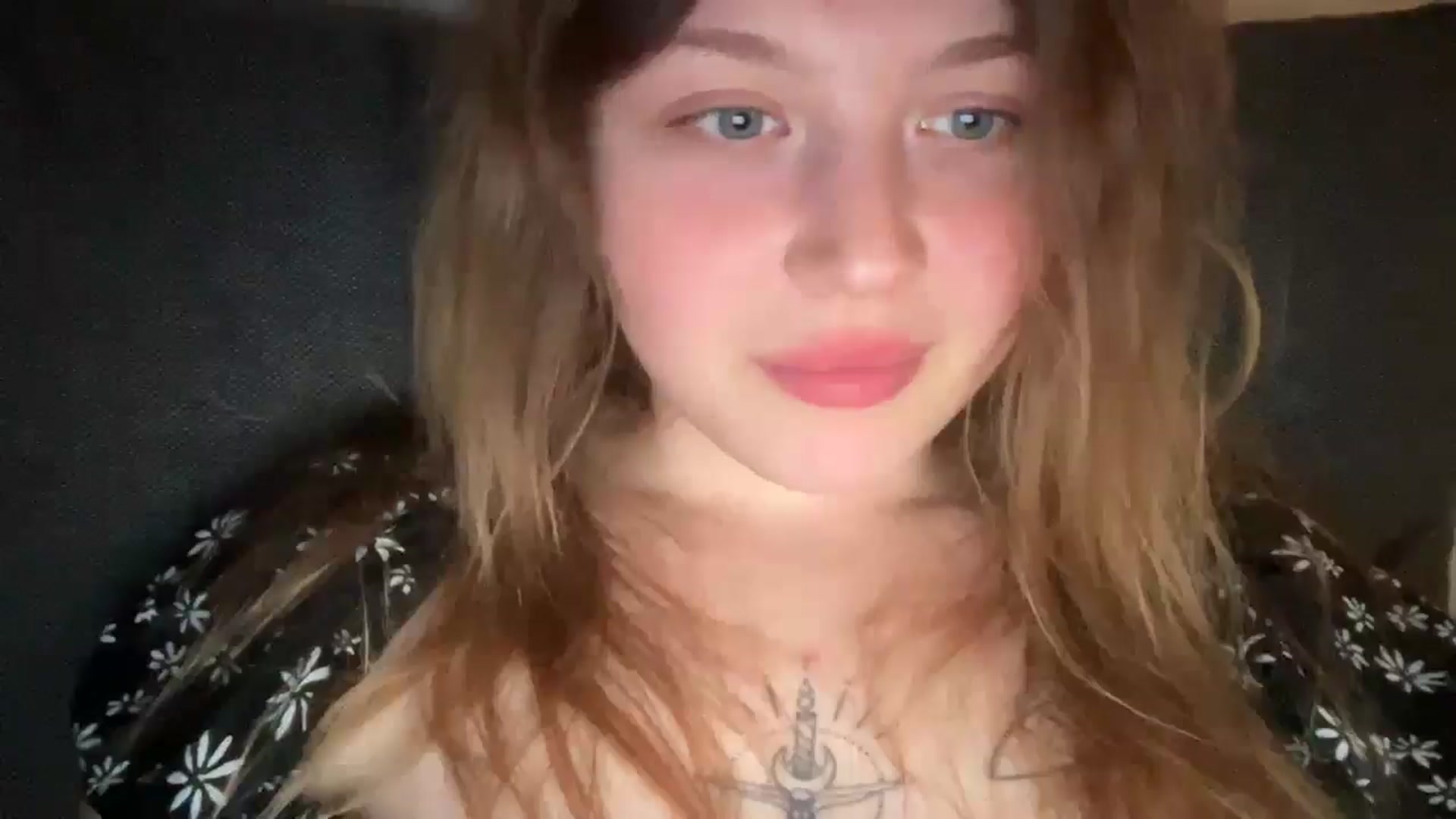 Gallery image thumbnail from Coconut_dream's myfreecams stream on, 07/06/2025, 20:48 image 12 of 20