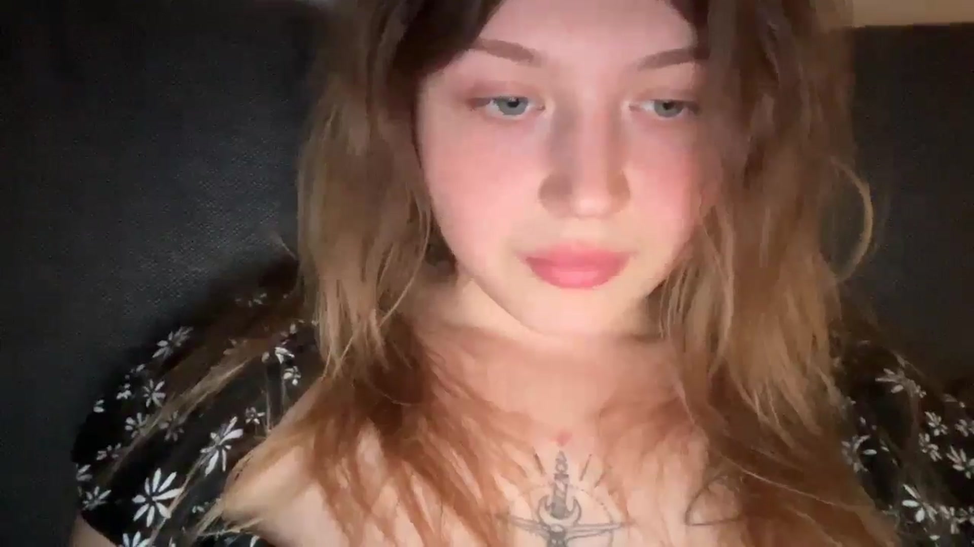 Gallery image thumbnail from Coconut_dream's myfreecams stream on, 07/06/2025, 20:48 image 10 of 20