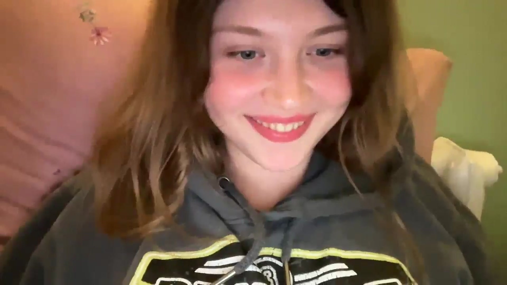 Gallery image thumbnail from Coconut_dream's myfreecams stream on, 07/13/2025, 23:08 image 18 of 20
