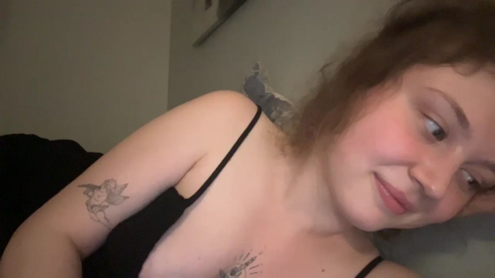 Gallery image thumbnail from Coconut_dream's myfreecams stream on, 07/21/2025, 21:24 image 17 of 20