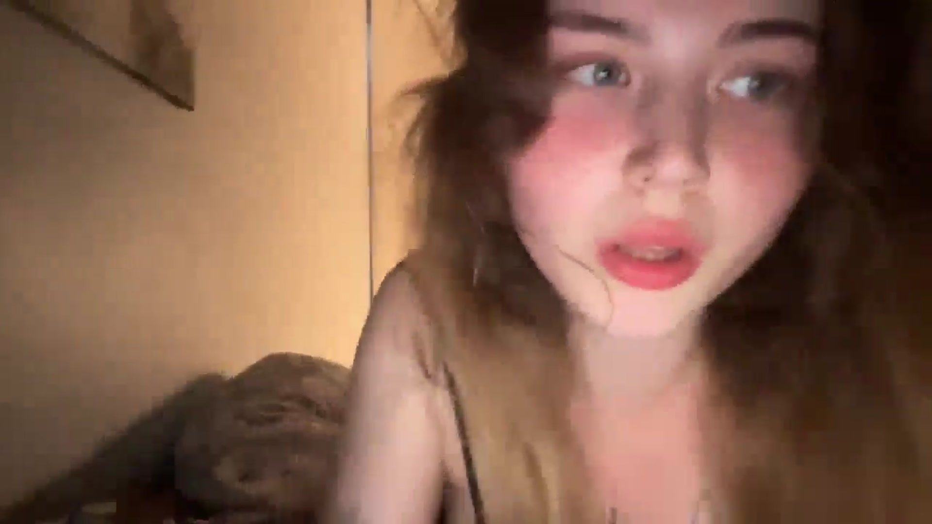 Gallery image thumbnail from Coconut_dream's myfreecams stream on, 07/22/2025, 19:38 image 13 of 20