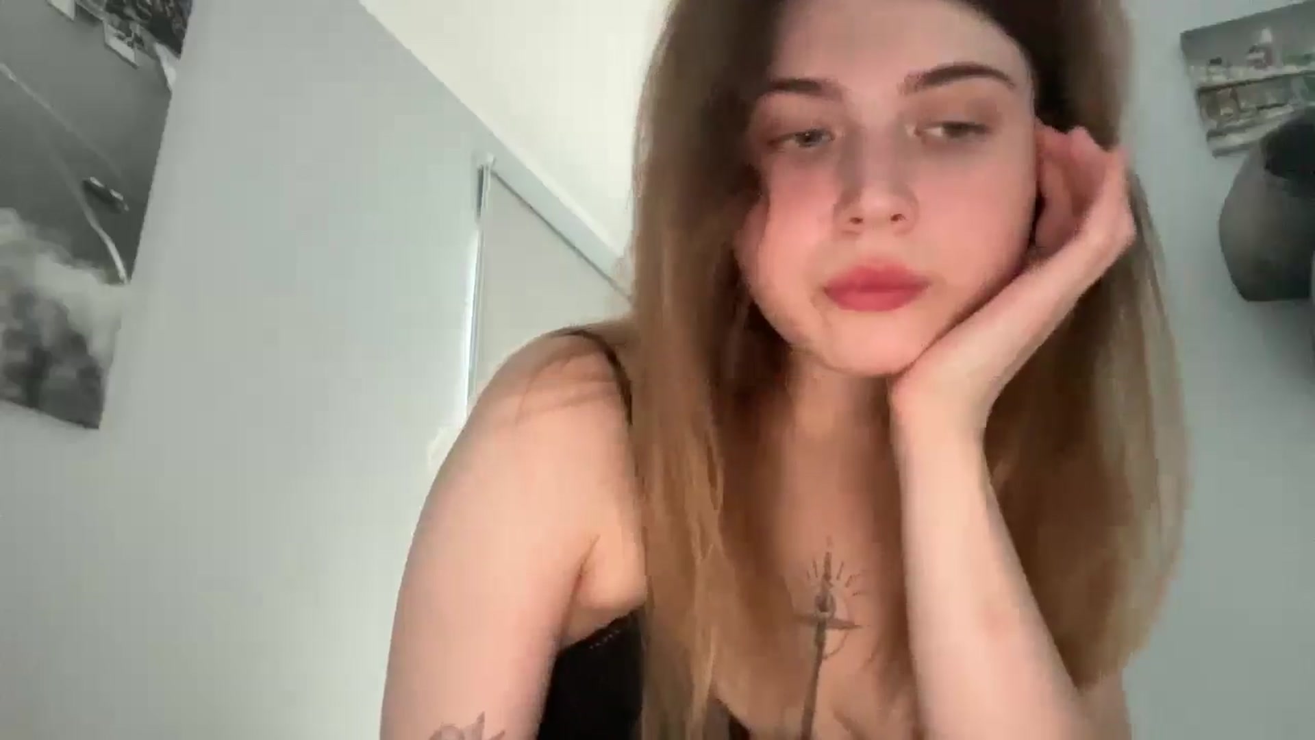 Gallery image thumbnail from Coconut_dream's myfreecams stream on, 07/23/2025, 08:25 image 16 of 20
