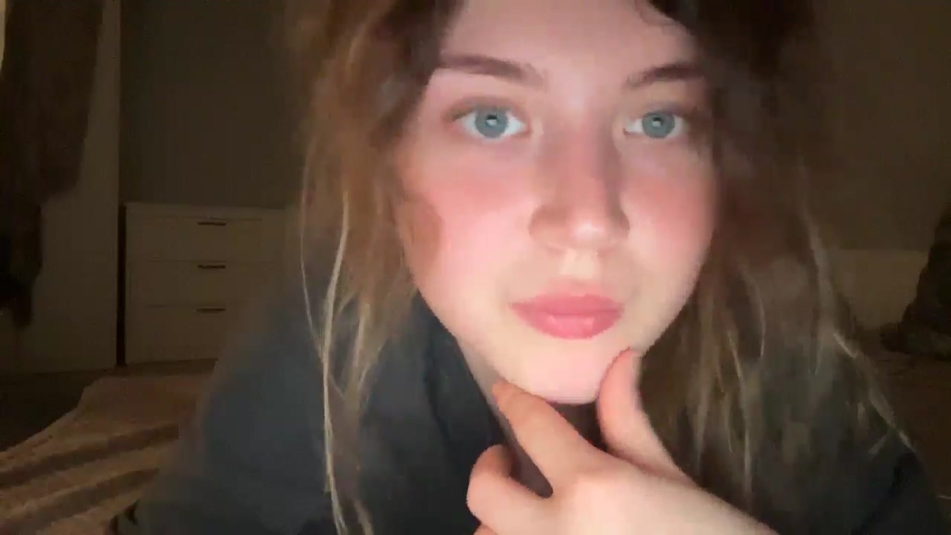 Gallery image thumbnail from Coconut_dream's myfreecams stream on, 07/26/2025, 22:15 image 16 of 20
