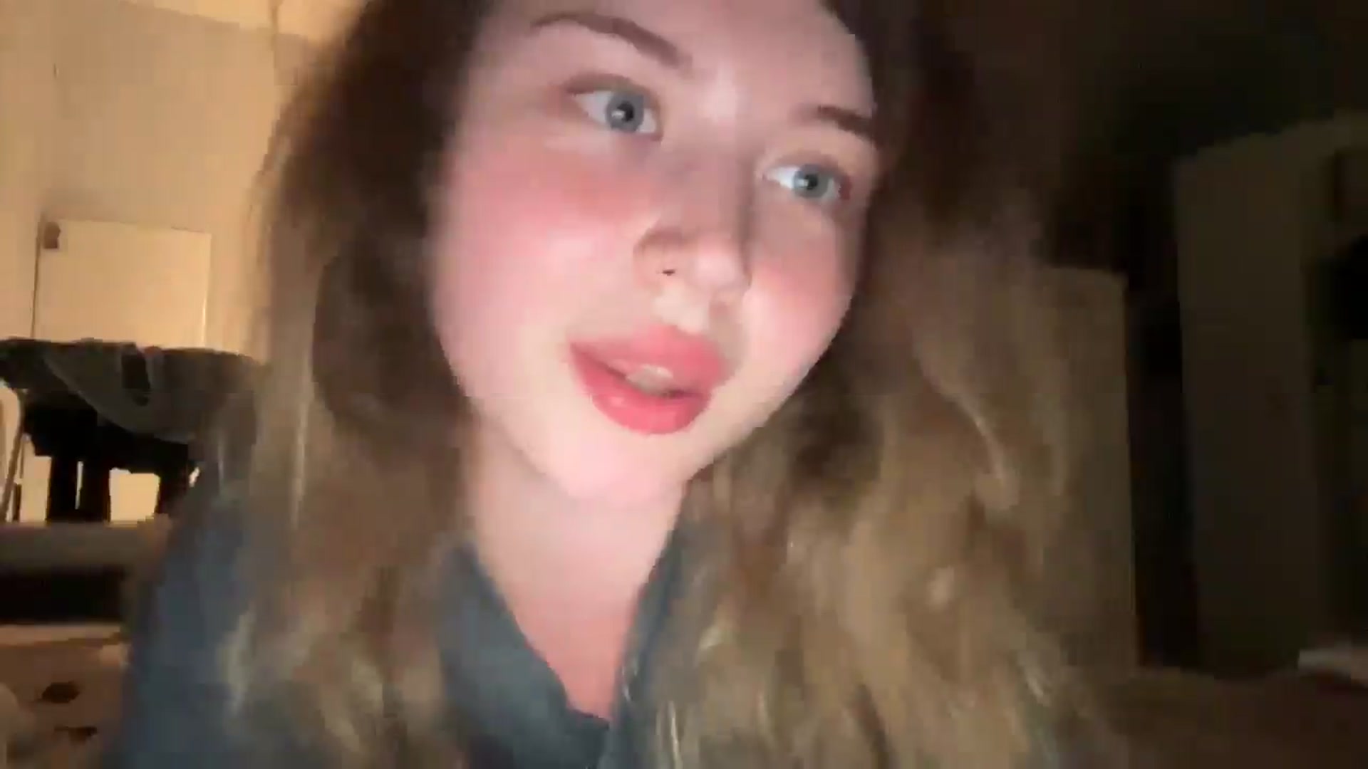 Gallery image thumbnail from Coconut_dream's myfreecams stream on, 07/28/2025, 20:20 image 18 of 20