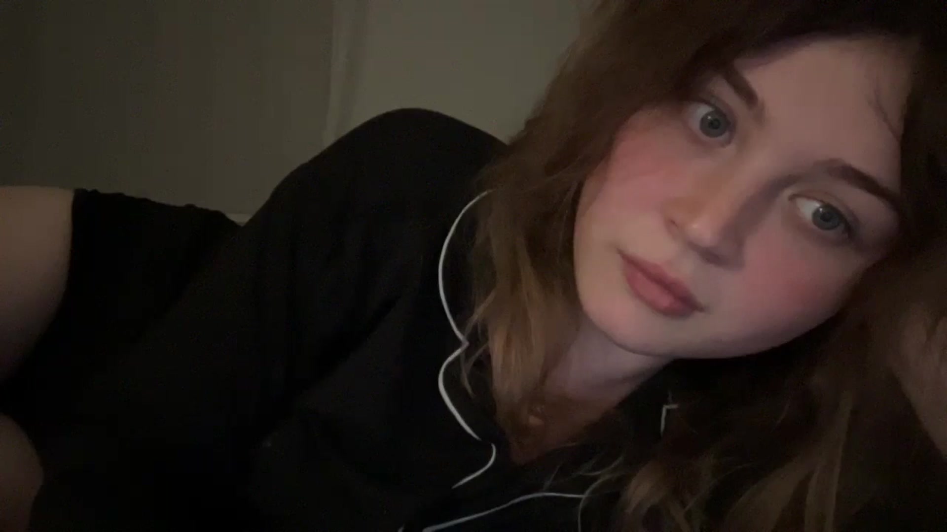 Gallery image thumbnail from Coconut_dream's myfreecams stream on, 08/02/2025, 20:49 image 18 of 20