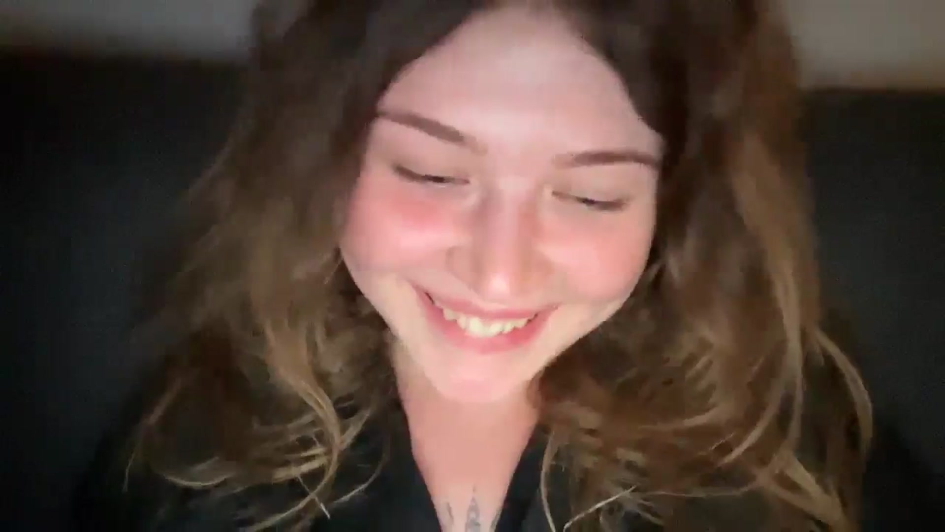 Gallery image thumbnail from Coconut_dream's myfreecams stream on, 08/02/2025, 23:38 image 14 of 20