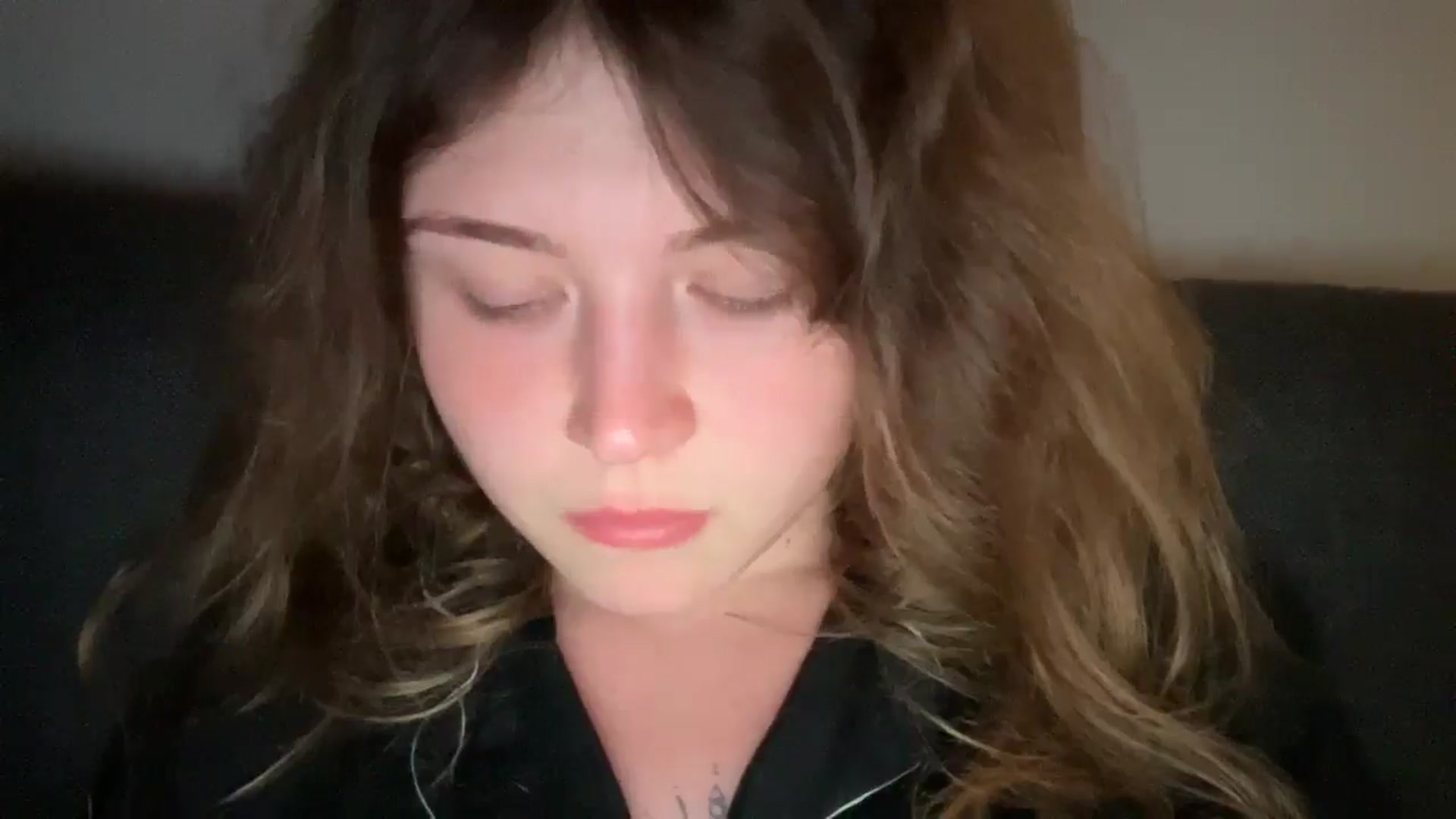 Gallery image thumbnail from Coconut_dream's myfreecams stream on, 08/02/2025, 23:38 image 3 of 20
