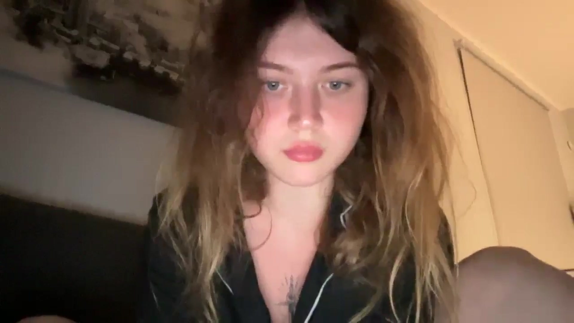 Gallery image thumbnail from Coconut_dream's myfreecams stream on, 08/02/2025, 23:38 image 15 of 20