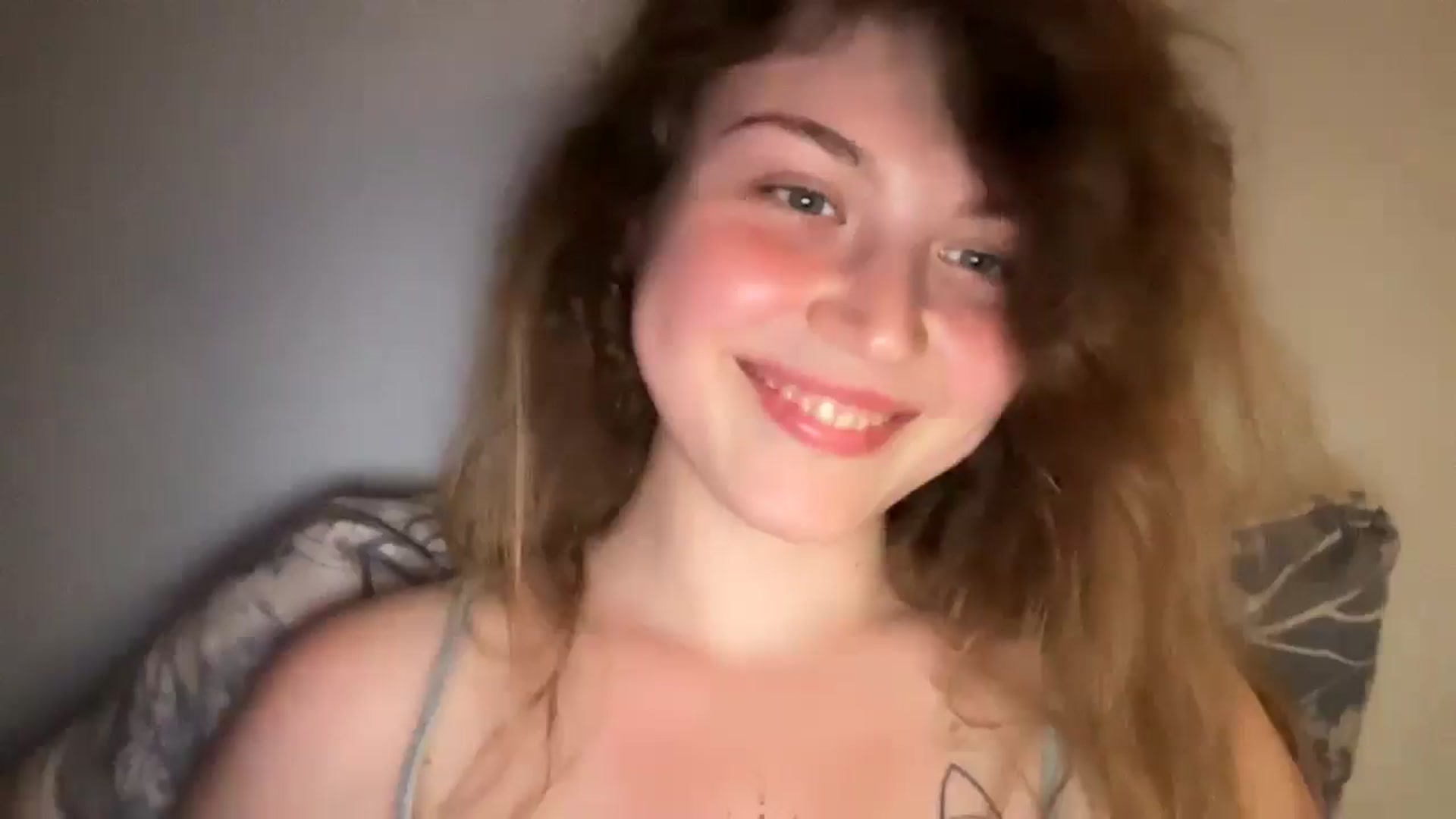 Gallery image thumbnail from Coconut_dream's myfreecams stream on, 08/03/2025, 19:41 image 3 of 20
