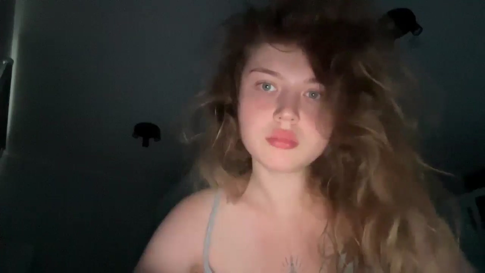 Gallery image thumbnail from Coconut_dream's myfreecams stream on, 08/04/2025, 05:31 image 19 of 20