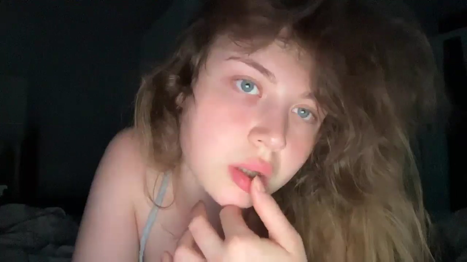 Gallery image thumbnail from Coconut_dream's myfreecams stream on, 08/04/2025, 05:31 image 9 of 20