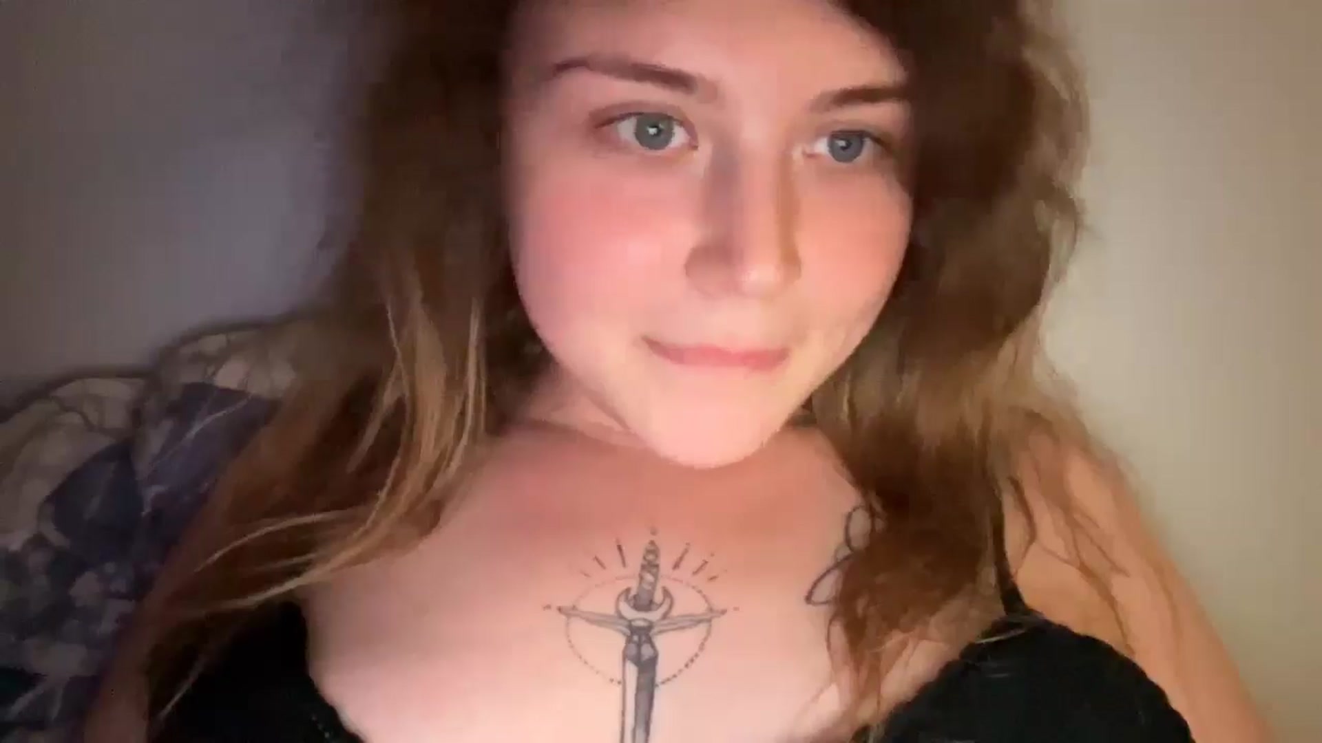 Gallery image thumbnail from Coconut_dream's myfreecams stream on, 08/04/2025, 20:53 image 5 of 20