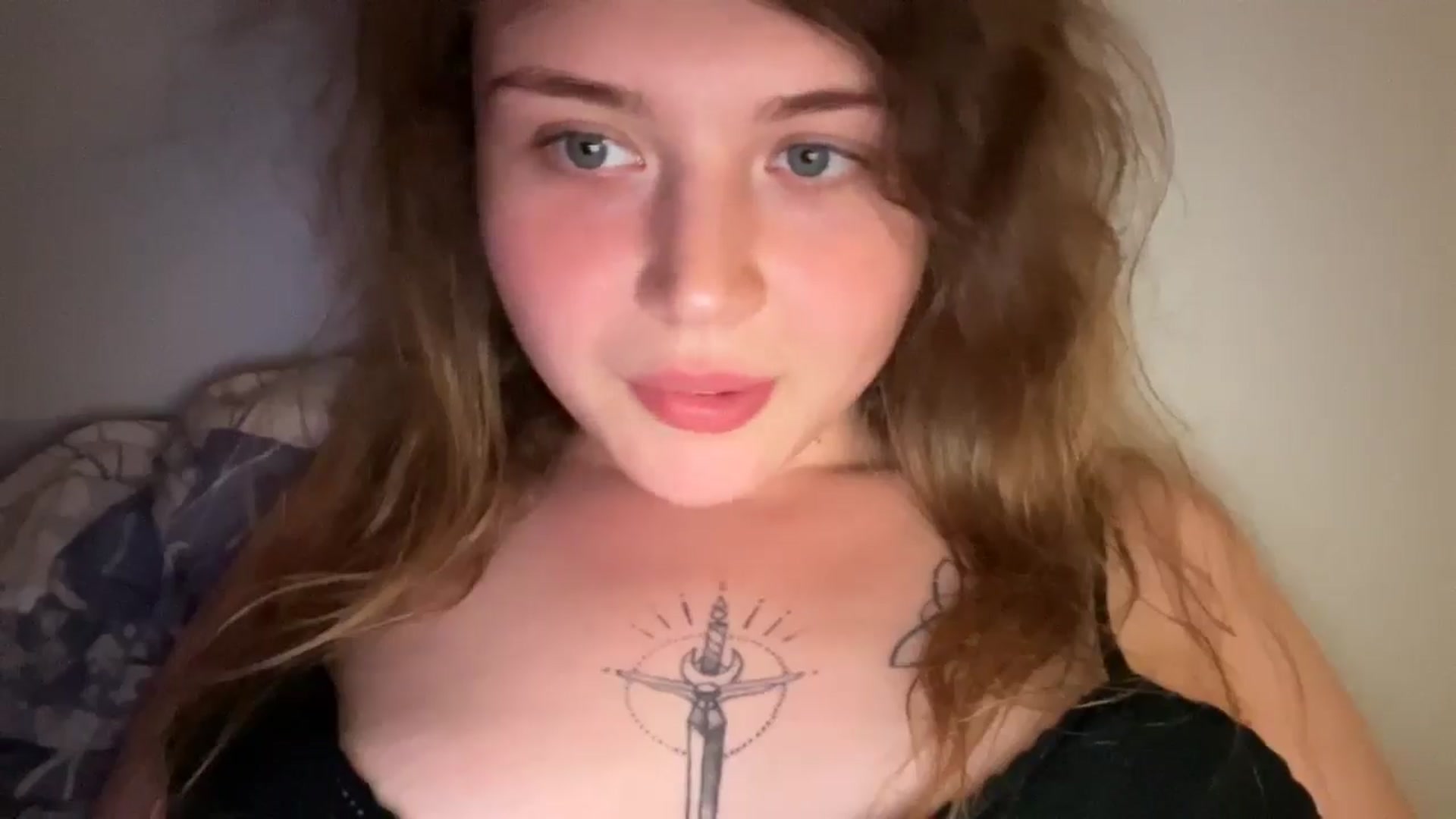 Gallery image thumbnail from Coconut_dream's myfreecams stream on, 08/04/2025, 20:53 image 4 of 20