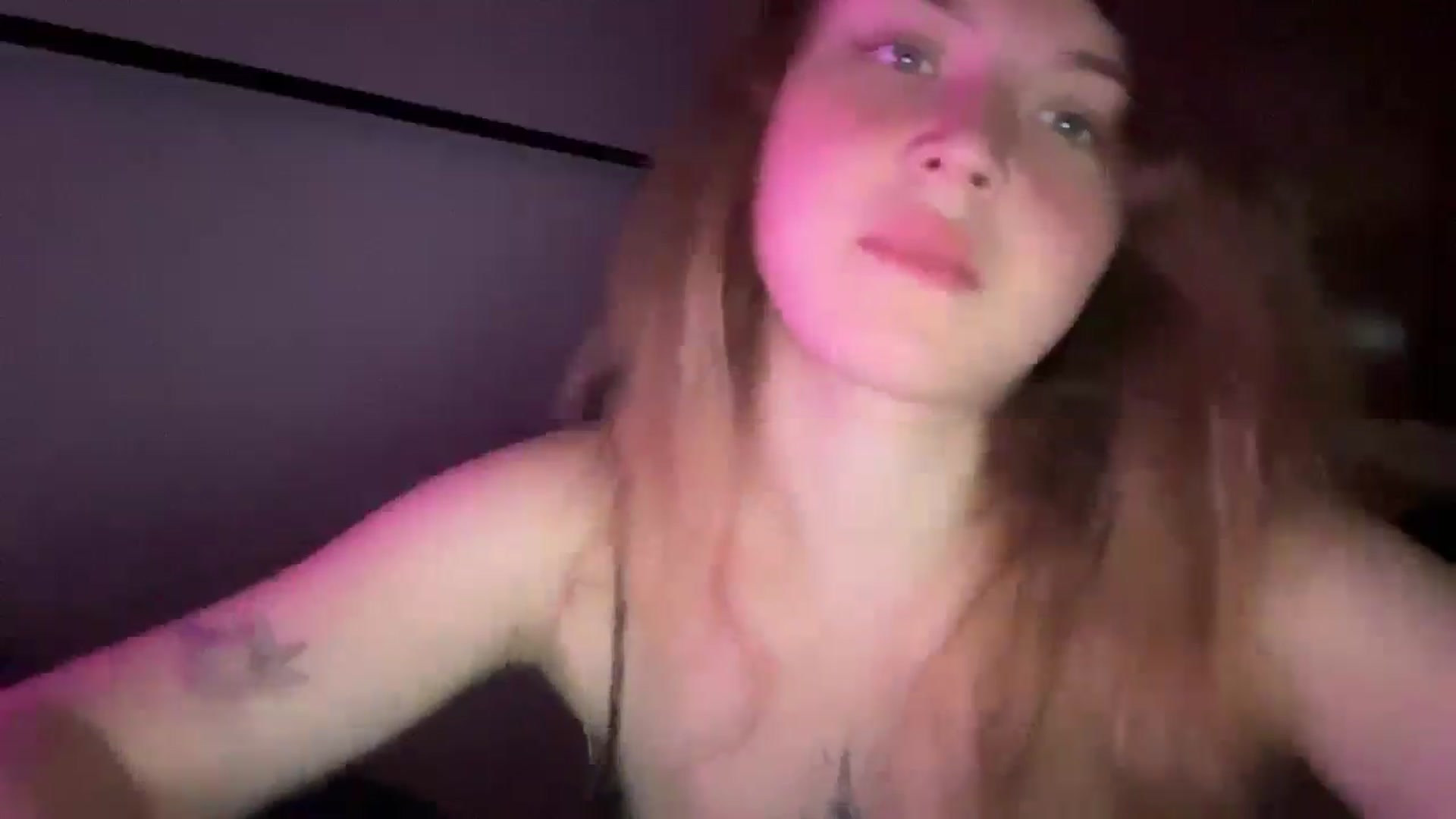 Gallery image thumbnail from Coconut_dream's myfreecams stream on, 08/09/2025, 23:10 image 17 of 20