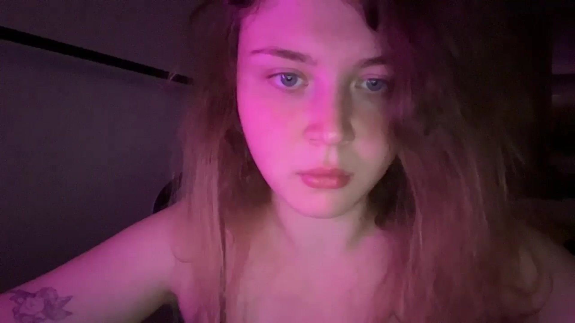 Gallery image thumbnail from Coconut_dream's myfreecams stream on, 08/09/2025, 23:10 image 4 of 20