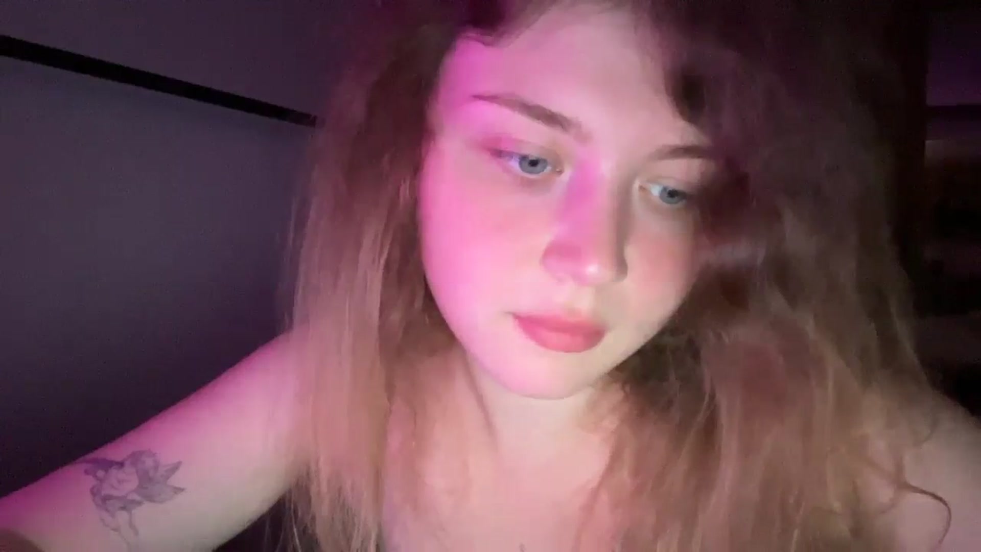 Gallery image thumbnail from Coconut_dream's myfreecams stream on, 08/09/2025, 23:10 image 10 of 20