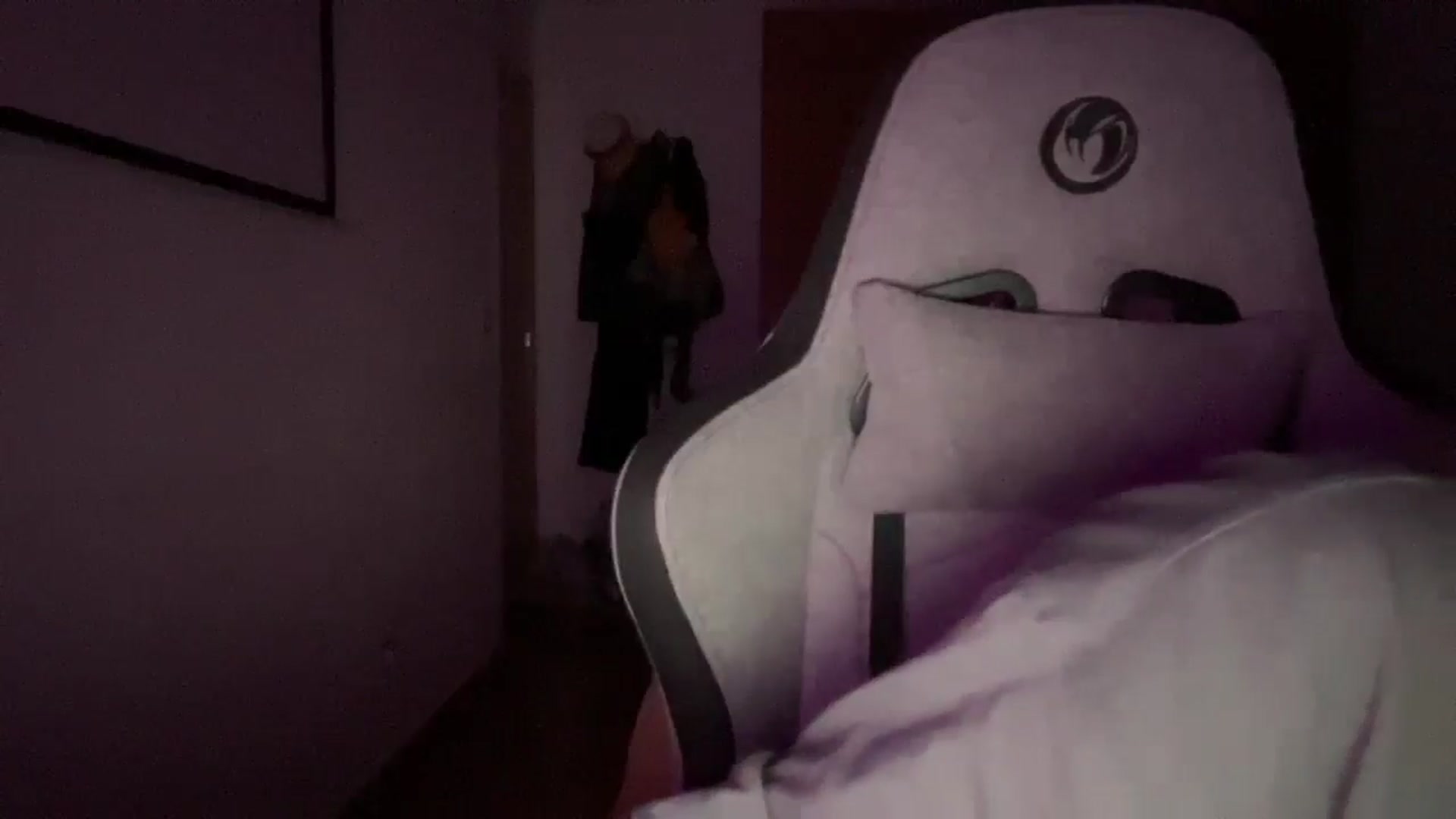 Gallery image thumbnail from Coconut_dream's myfreecams stream on, 08/10/2025, 23:02 image 3 of 20