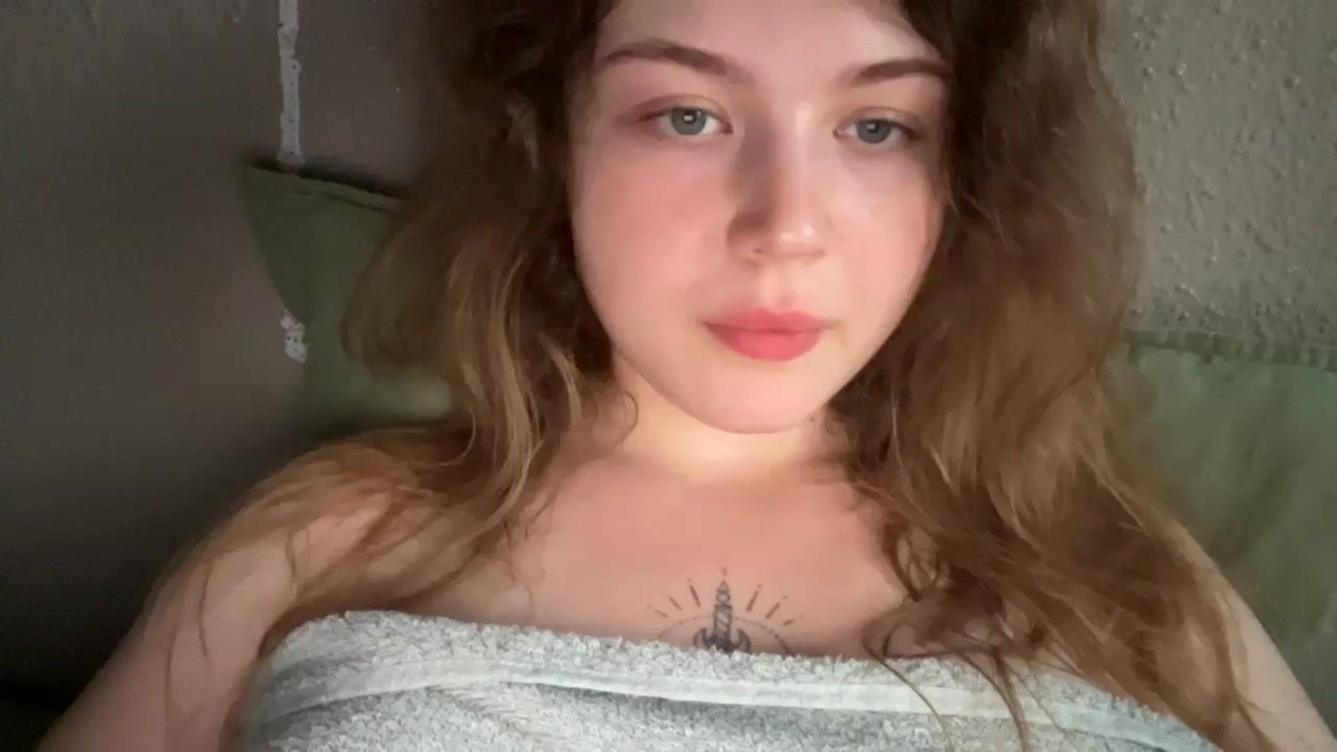 Gallery image thumbnail from Coconut_dream's myfreecams stream on, 08/12/2025, 05:52 image 1 of 20