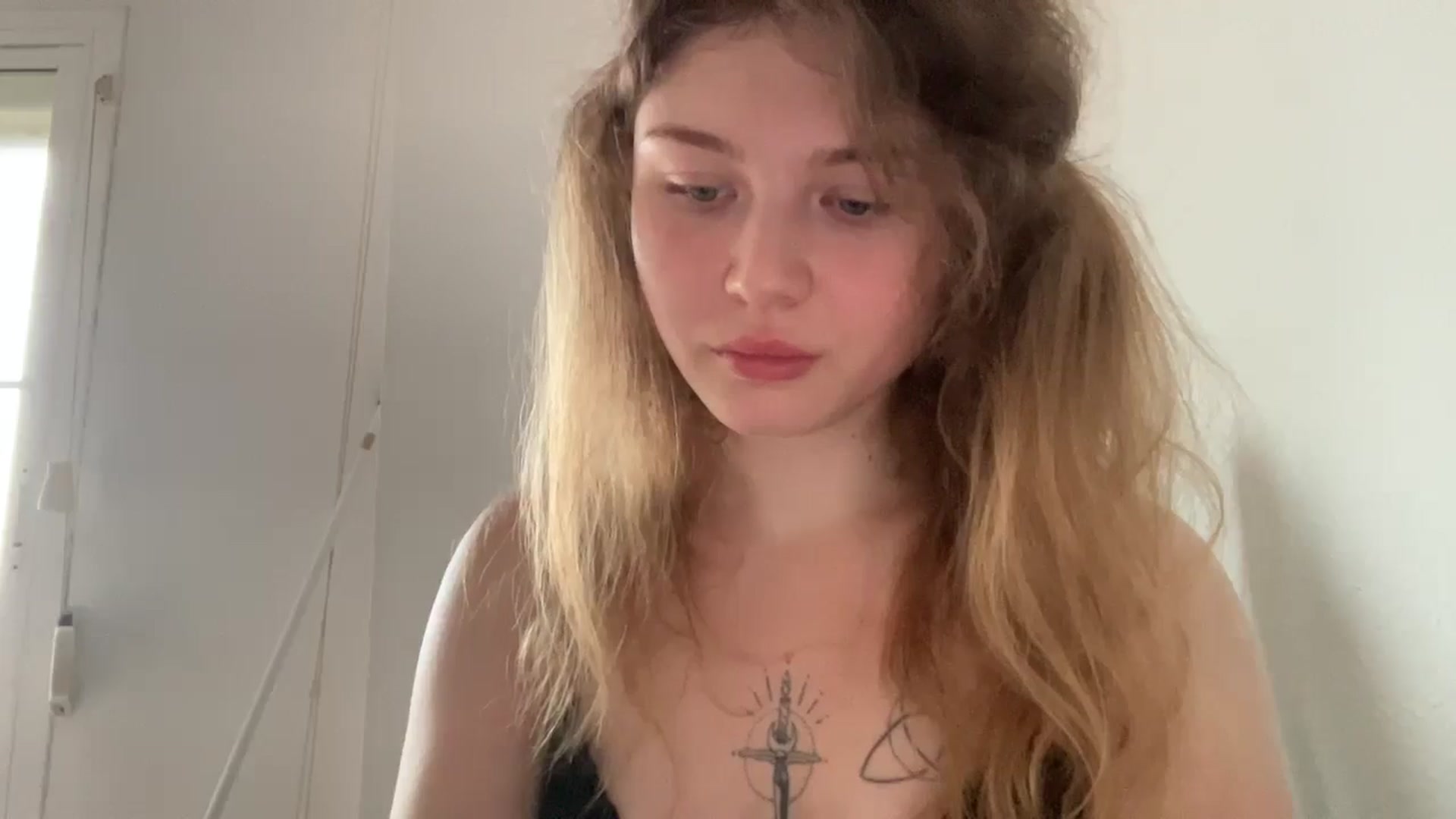 Gallery image thumbnail from Coconut_dream's myfreecams stream on, 08/13/2025, 08:23 image 8 of 20