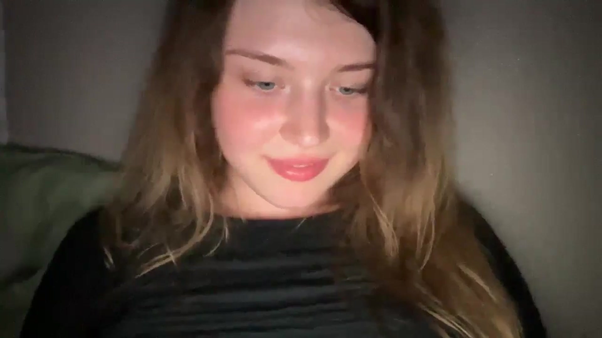 Gallery image thumbnail from Coconut_dream's myfreecams stream on, 08/17/2025, 21:12 image 12 of 20