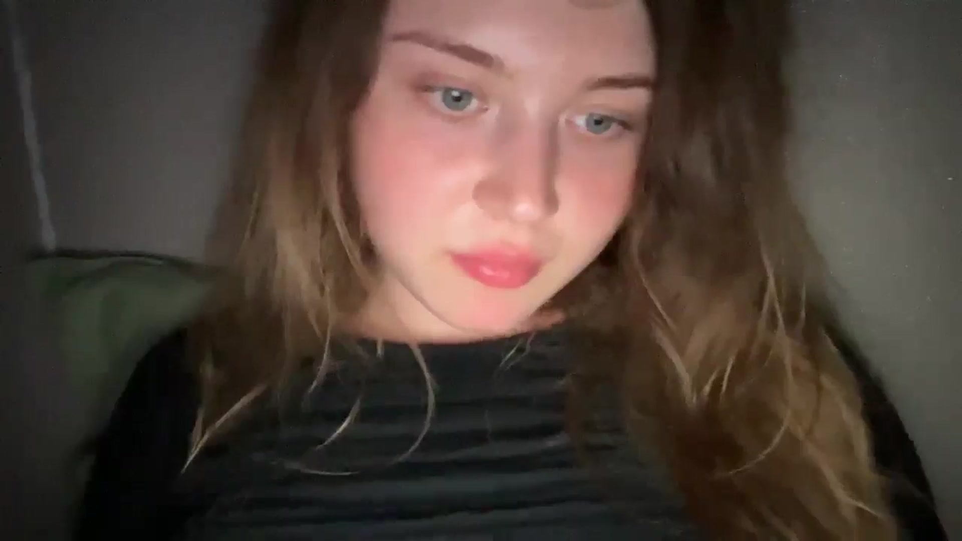 Gallery image thumbnail from Coconut_dream's myfreecams stream on, 08/17/2025, 21:12 image 8 of 20