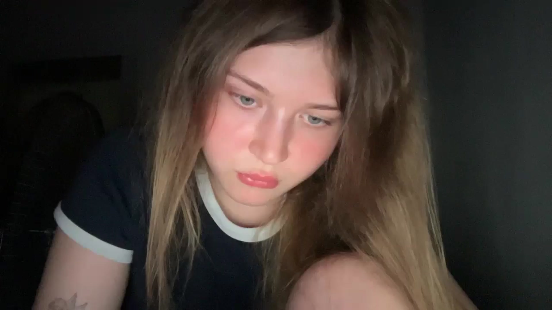 Gallery image thumbnail from Coconut_dream's myfreecams stream on, 08/20/2025, 22:05 image 3 of 20