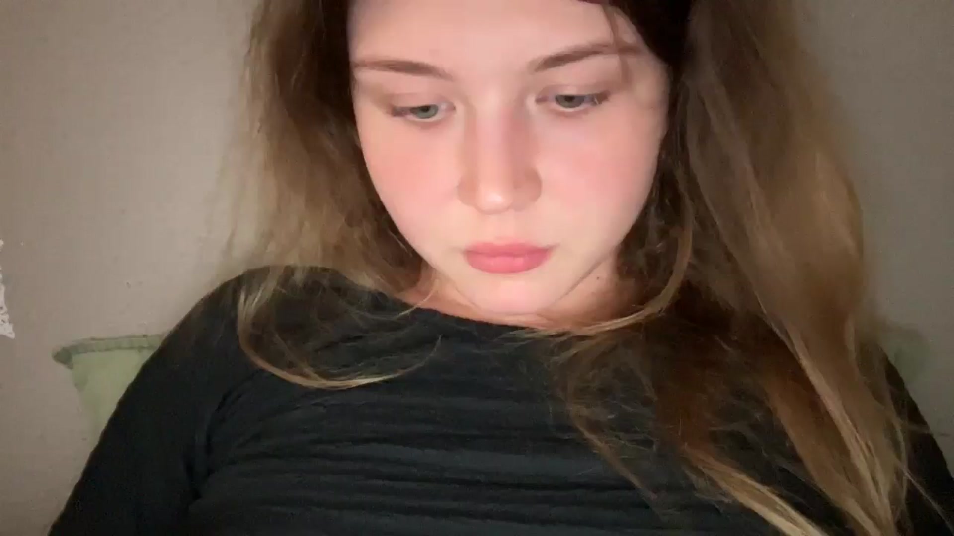 Gallery image thumbnail from Coconut_dream's myfreecams stream on, 08/22/2025, 24:27 image 1 of 20