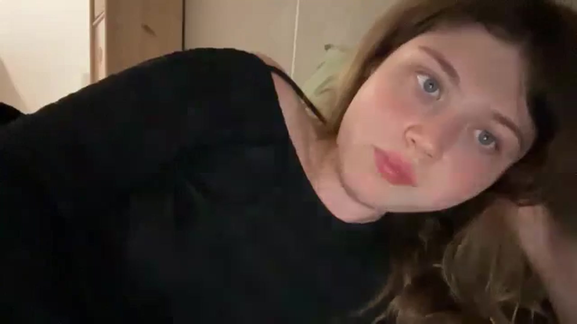 Gallery image thumbnail from Coconut_dream's myfreecams stream on, 08/22/2025, 24:27 image 8 of 20