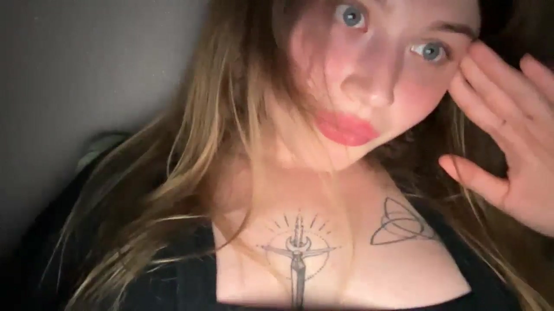 Gallery image thumbnail from Coconut_dream's myfreecams stream on, 08/22/2025, 23:04 image 3 of 20
