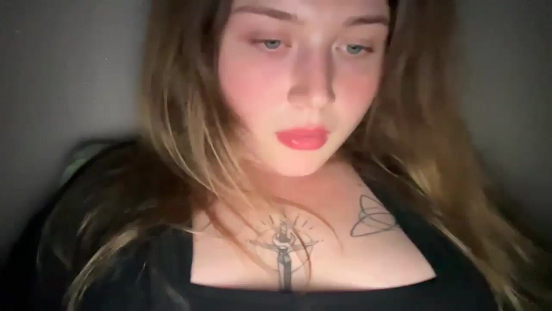 Gallery image thumbnail from Coconut_dream's myfreecams stream on, 08/22/2025, 23:04 image 13 of 20