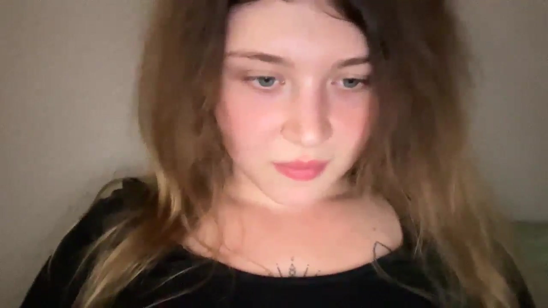 Gallery image thumbnail from Coconut_dream's myfreecams stream on, 08/25/2025, 20:56 image 6 of 20