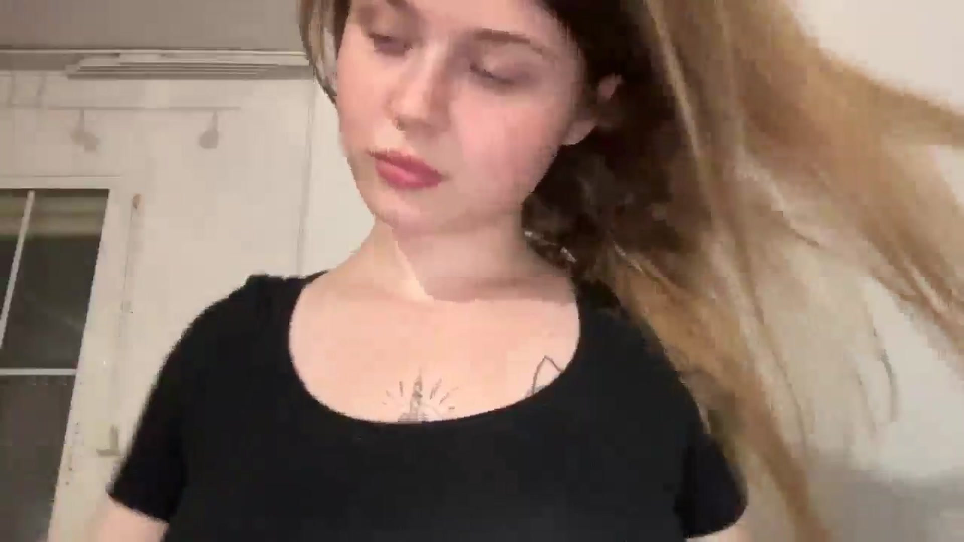 Gallery image thumbnail from Coconut_dream's myfreecams stream on, 08/25/2025, 20:56 image 8 of 20