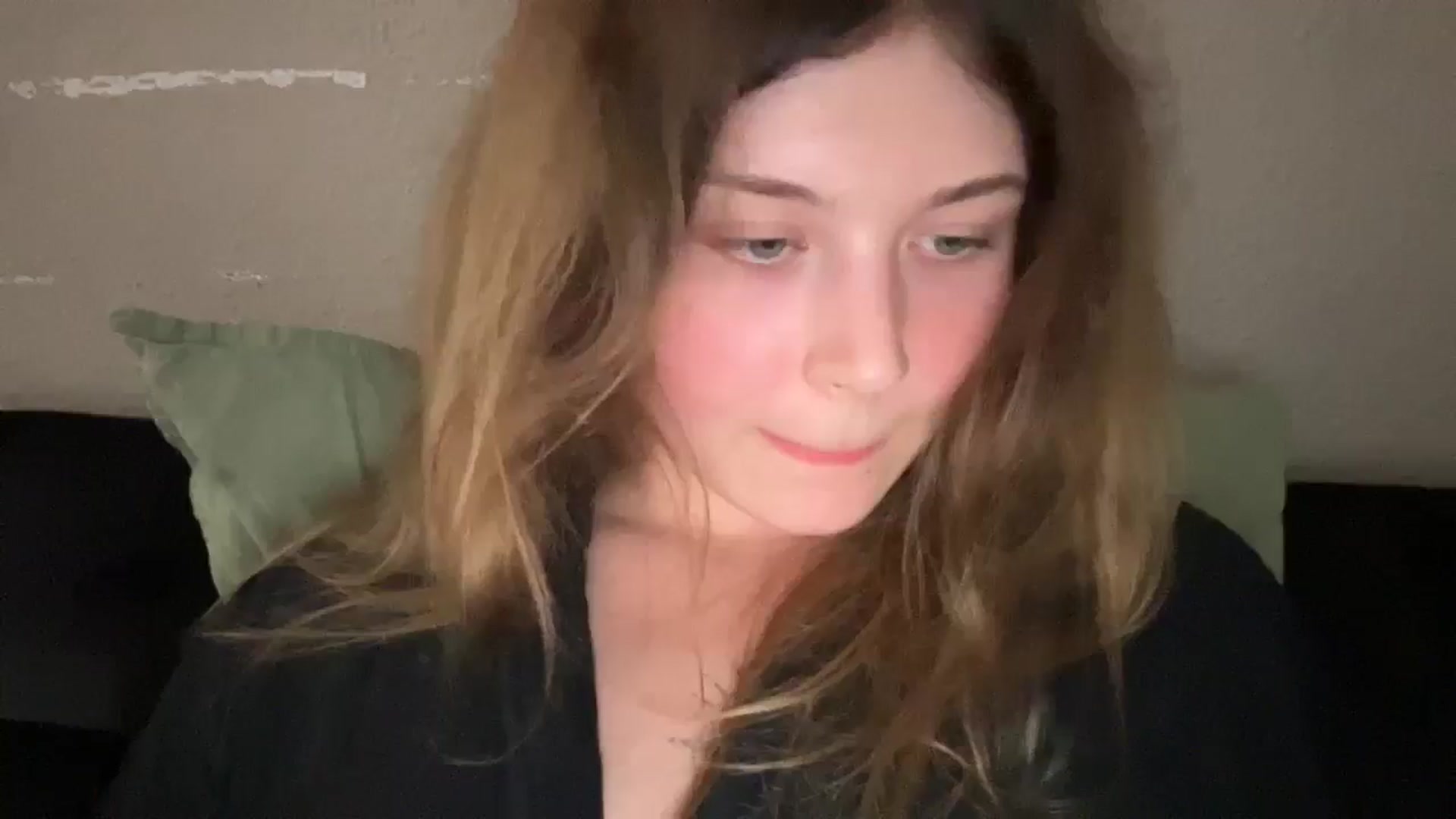 Gallery image thumbnail from Coconut_dream's myfreecams stream on, 08/27/2025, 21:39 image 19 of 20