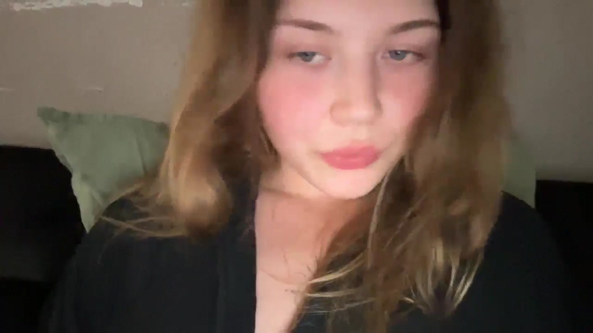 Gallery image thumbnail from Coconut_dream's myfreecams stream on, 08/27/2025, 21:39 image 14 of 20