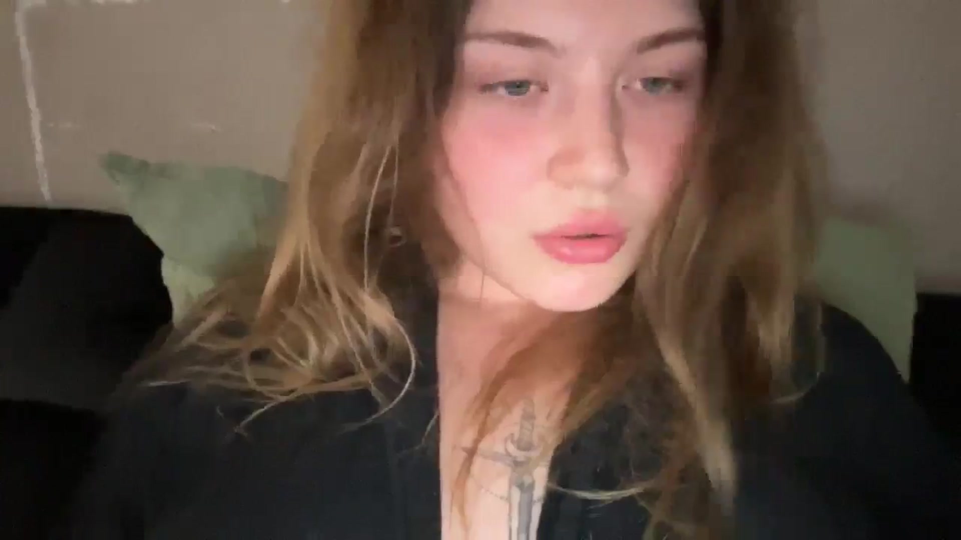 Gallery image thumbnail from Coconut_dream's myfreecams stream on, 08/27/2025, 22:13 image 6 of 20
