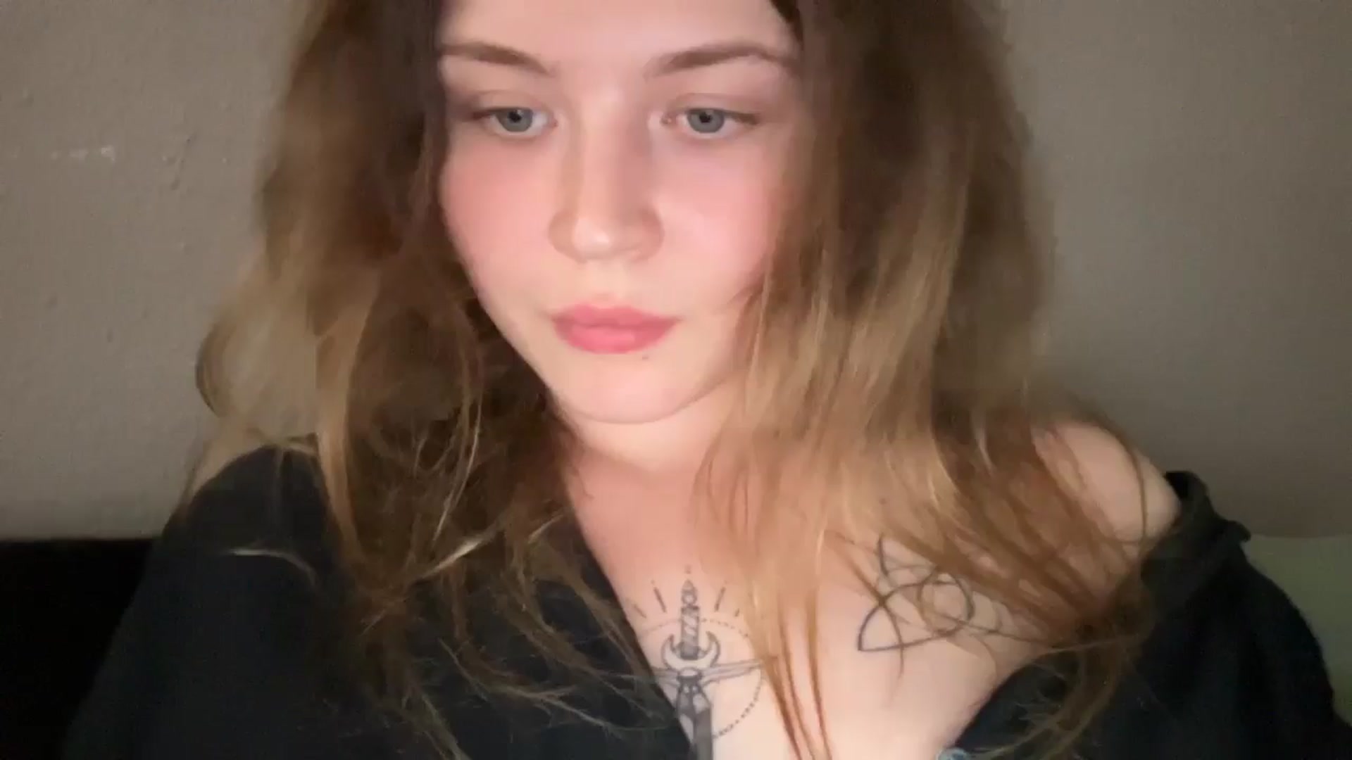 Gallery image thumbnail from Coconut_dream's myfreecams stream on, 08/27/2025, 23:26 image 1 of 20