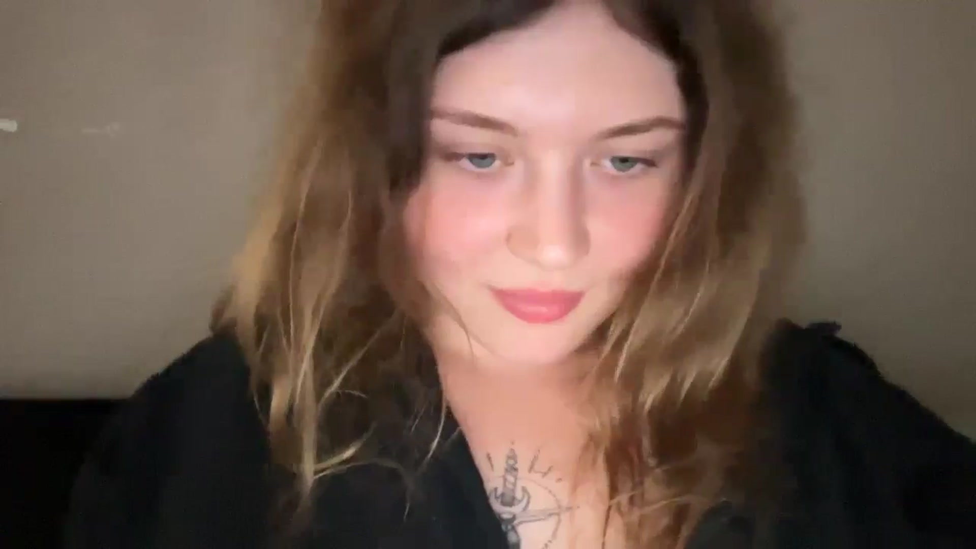 Gallery image thumbnail from Coconut_dream's myfreecams stream on, 08/27/2025, 23:26 image 4 of 20