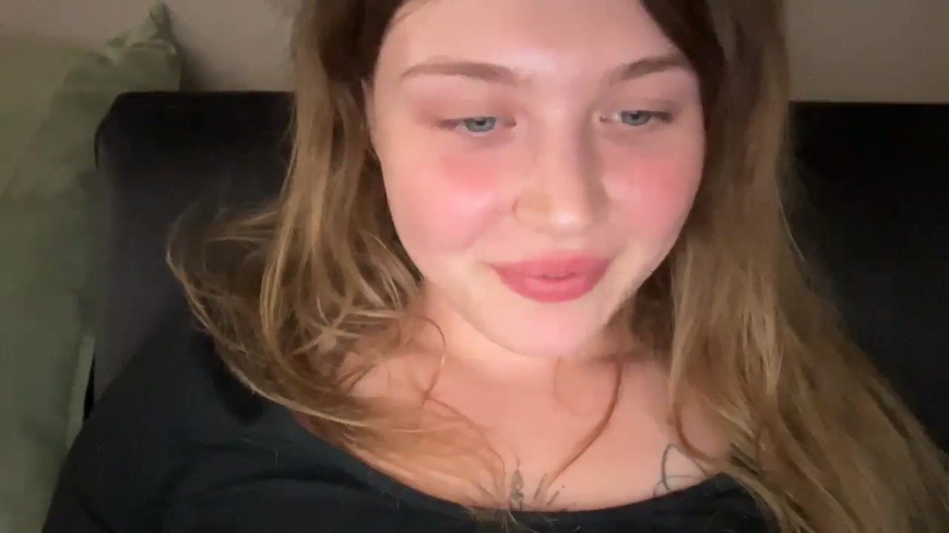 Gallery image thumbnail from Coconut_dream's myfreecams stream on, 09/01/2025, 20:47 image 17 of 20