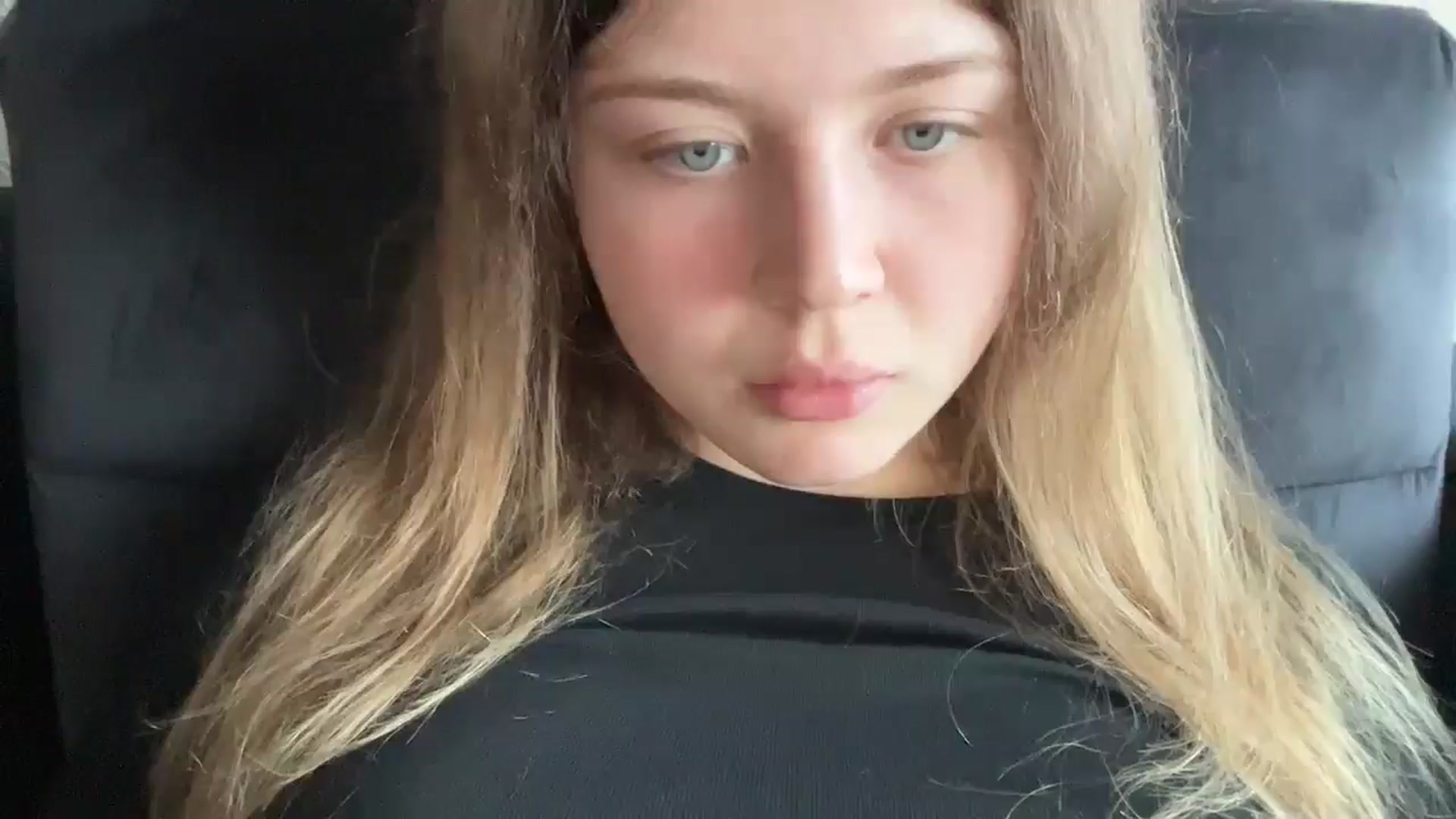 Gallery image thumbnail from Coconut_dream's myfreecams stream on, 09/03/2025, 07:32 image 16 of 20