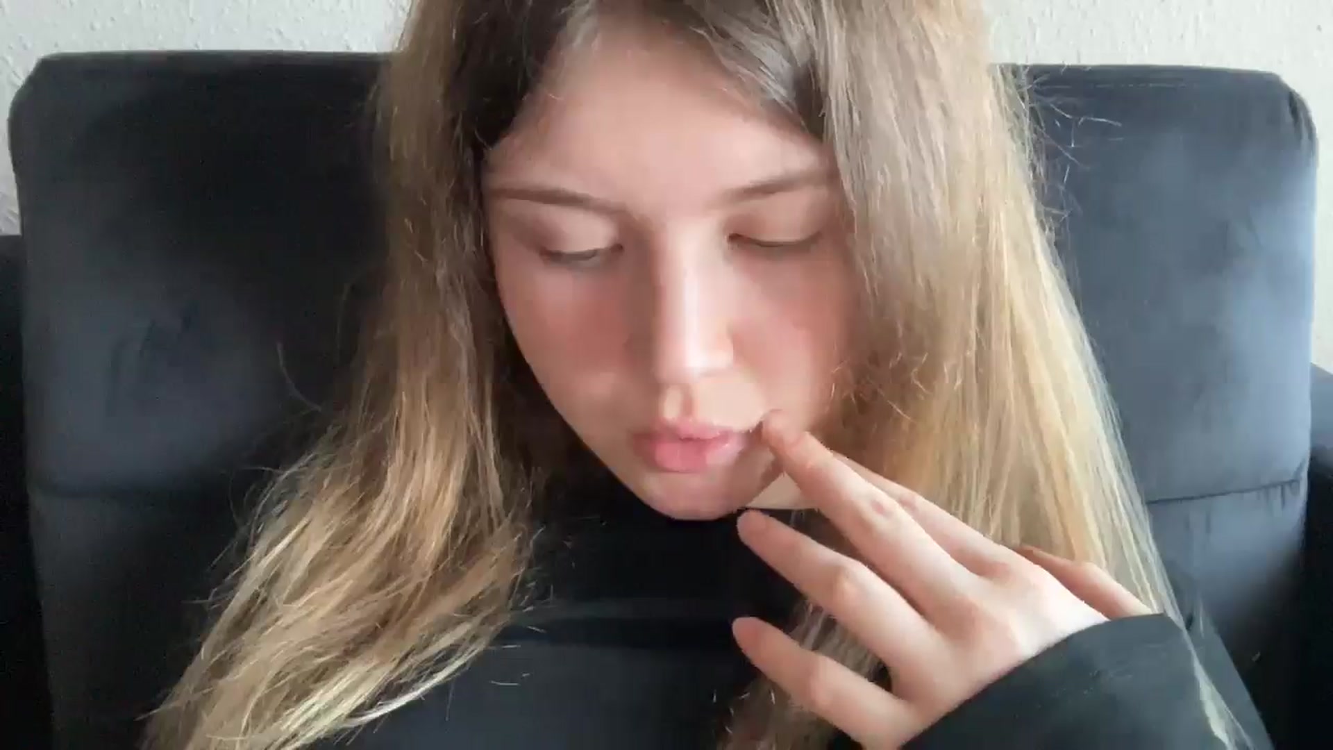 Gallery image thumbnail from Coconut_dream's myfreecams stream on, 09/03/2025, 07:32 image 14 of 20