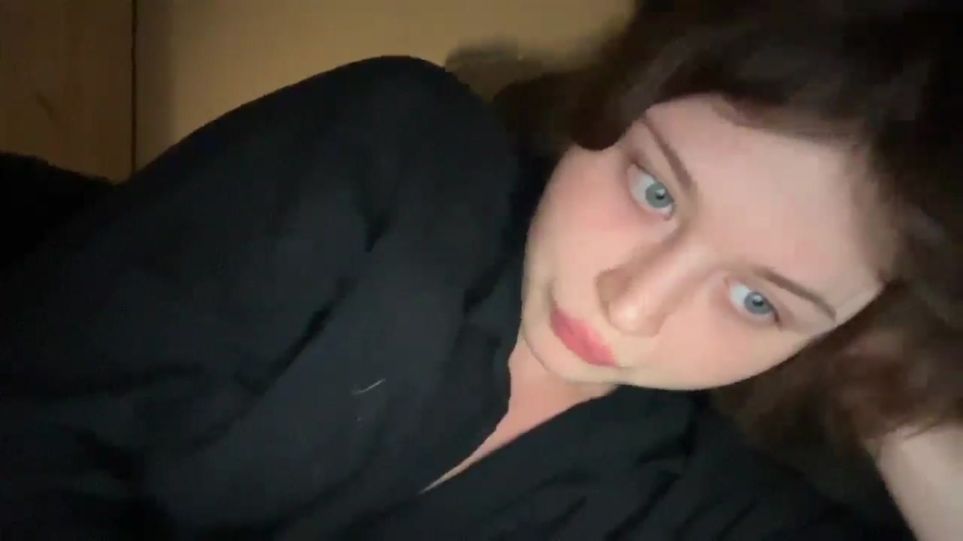 Gallery image thumbnail from Coconut_dream's myfreecams stream on, 09/03/2025, 22:07 image 18 of 20