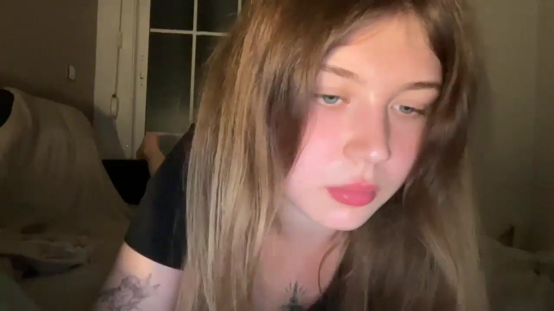 Gallery image thumbnail from Coconut_dream's myfreecams stream on, 09/04/2025, 21:11 image 2 of 20
