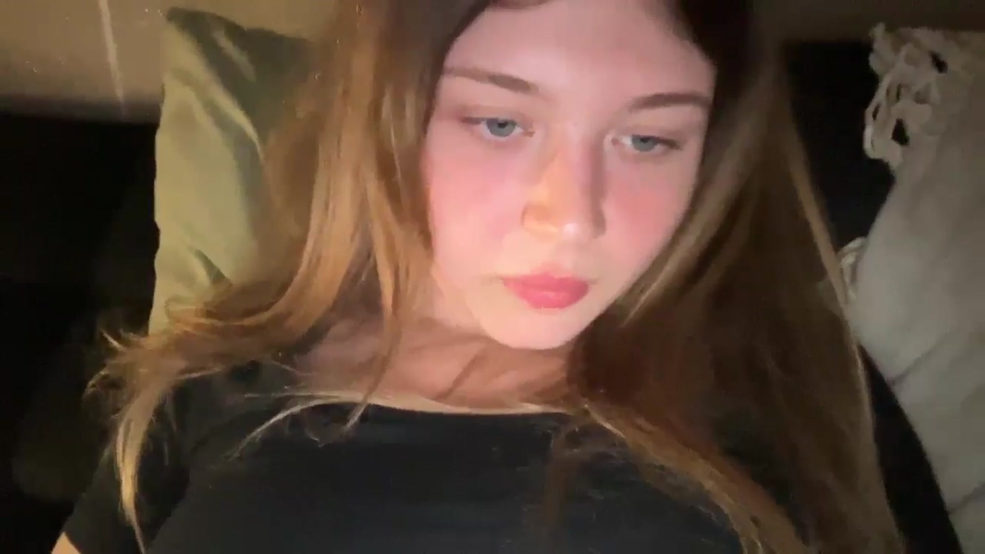 Gallery image thumbnail from Coconut_dream's myfreecams stream on, 09/04/2025, 21:11 image 15 of 20