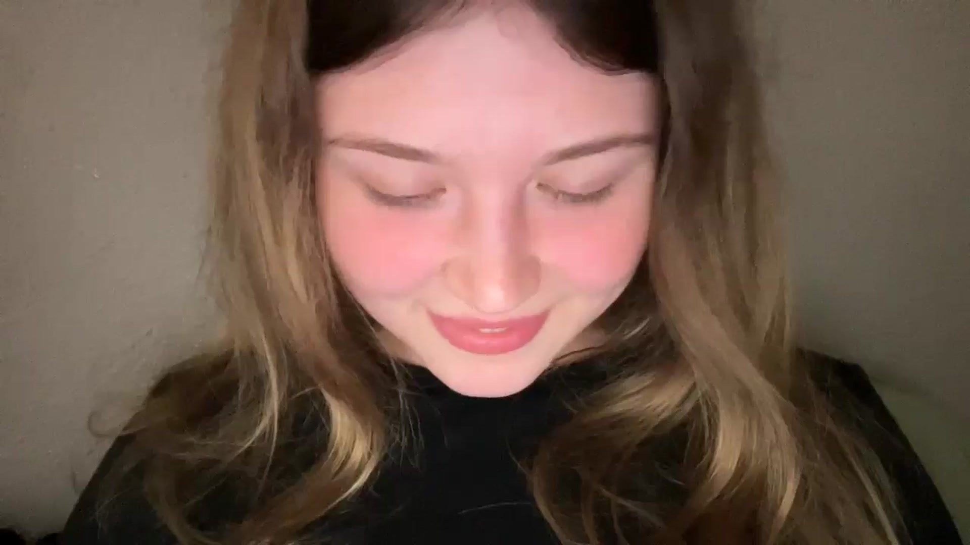 Gallery image thumbnail from Coconut_dream's myfreecams stream on, 09/04/2025, 23:36 image 10 of 20